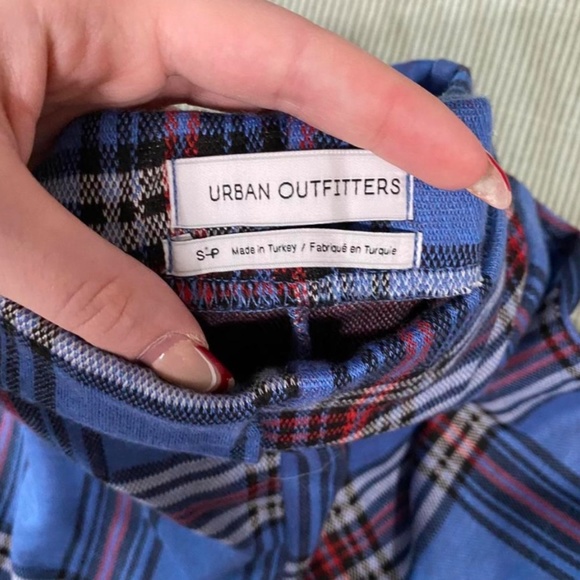 UO Cara High-Waisted Flare Pant - Picture 2 of 4